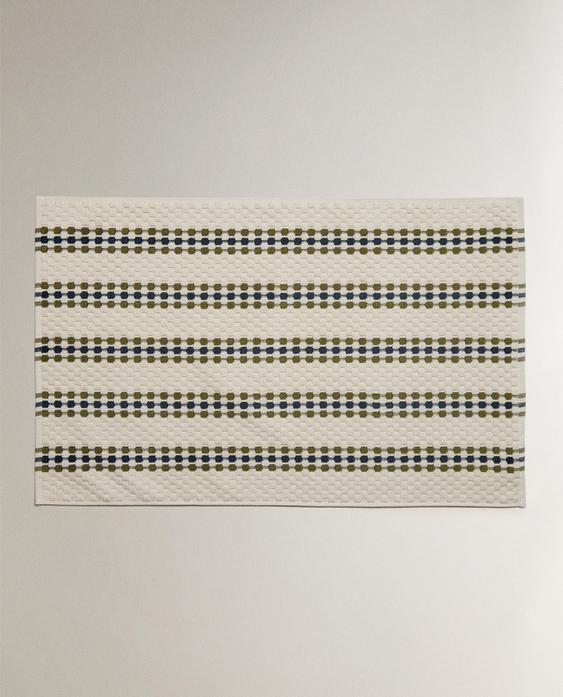 GEOMETRIC TEXTURED BATH MAT