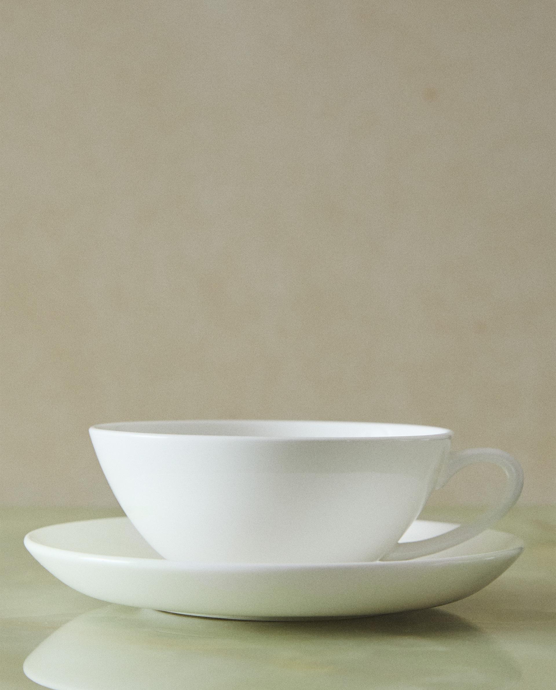新骨瓷茶杯和杯碟