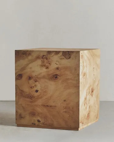 ROOT WOOD CUBE TABLE