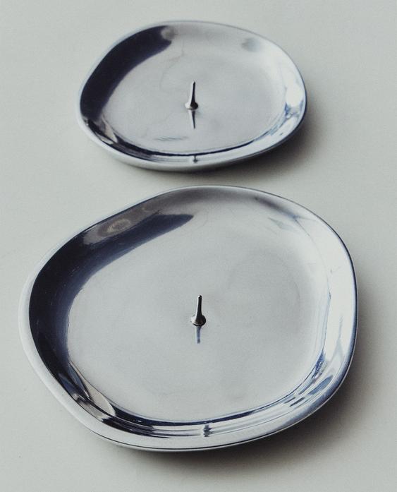 SILVER ALUMINIUM TEALIGHT HOLDER SILVER ALUMINIUM TEALIGHT HOLDER